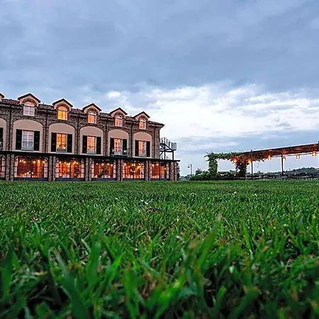Hotel Spinerola Nature Living In Monferrato Adults Only Moncalvo